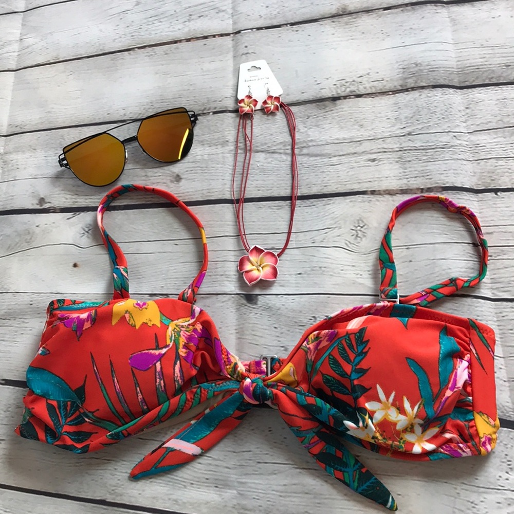 🧡🧡BOLD BOTANICALS Knotted-Tie Bikini Top 🧡🧡